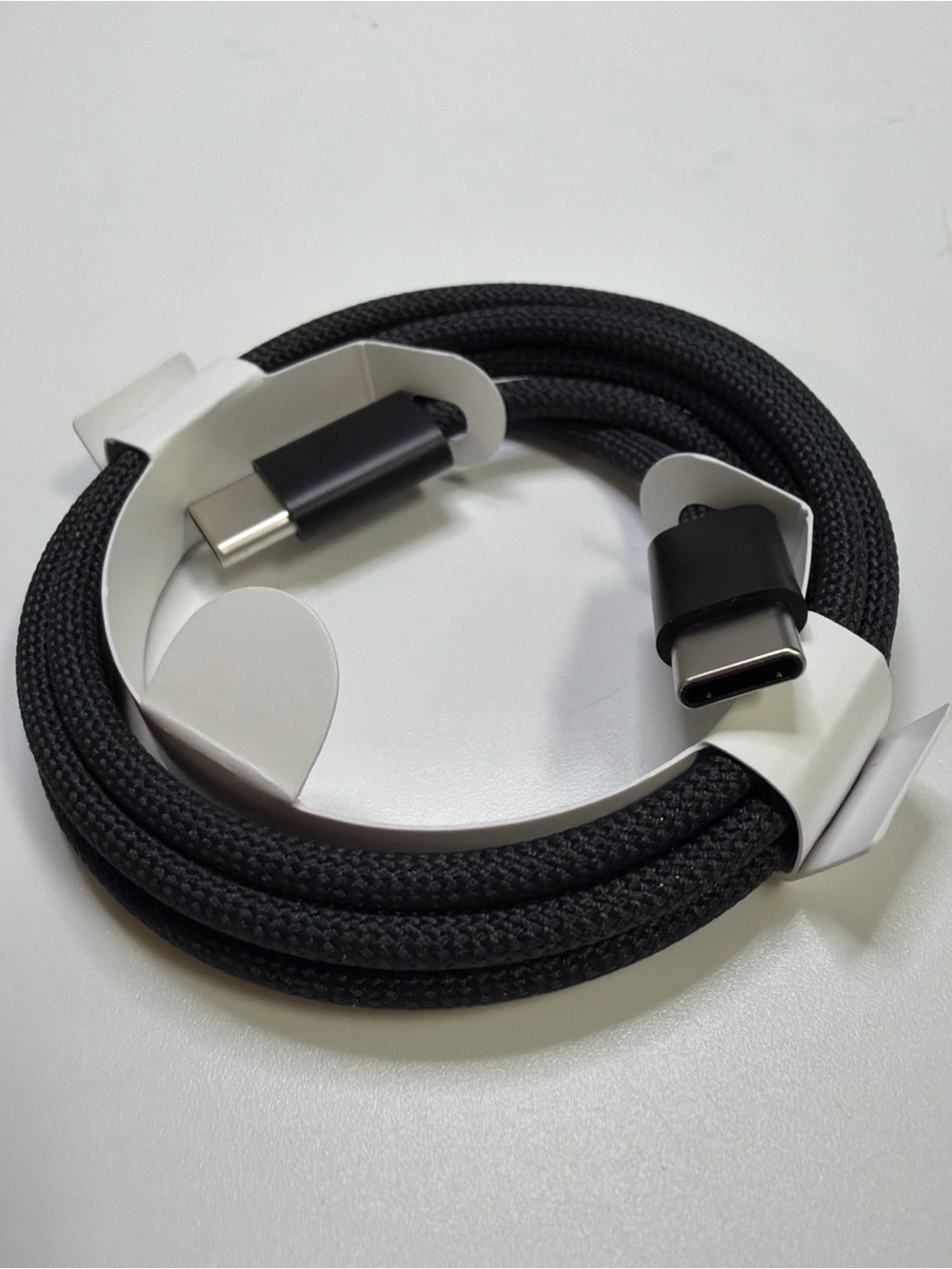 Apple Black Braided USB-C to USB-C Cable